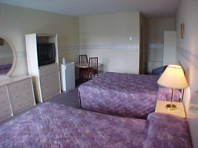 Canuck Inn And Suites 尼亚加拉瀑布城 客房 照片